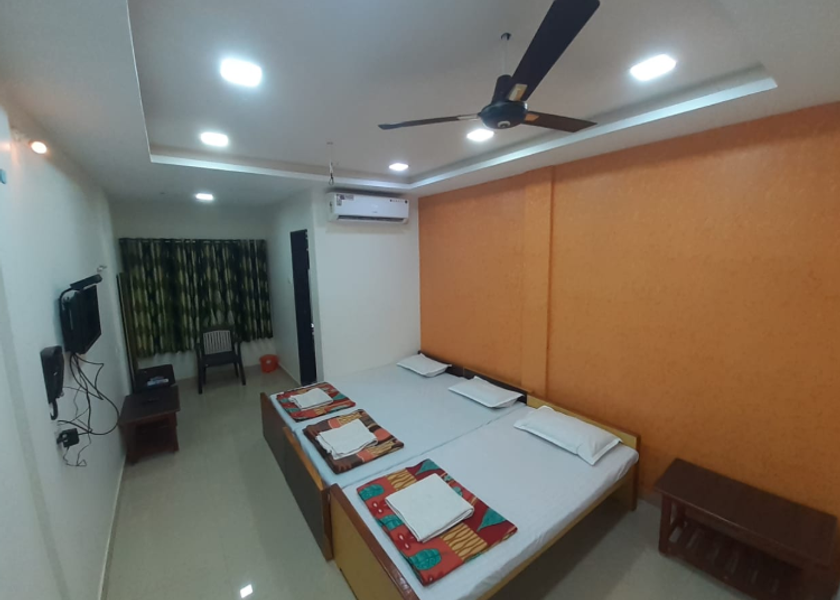 Maharashtra Ganpatipule Public Areas