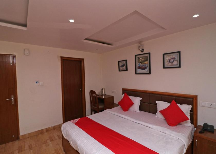 Himachal Pradesh Sarahan Deluxe Room