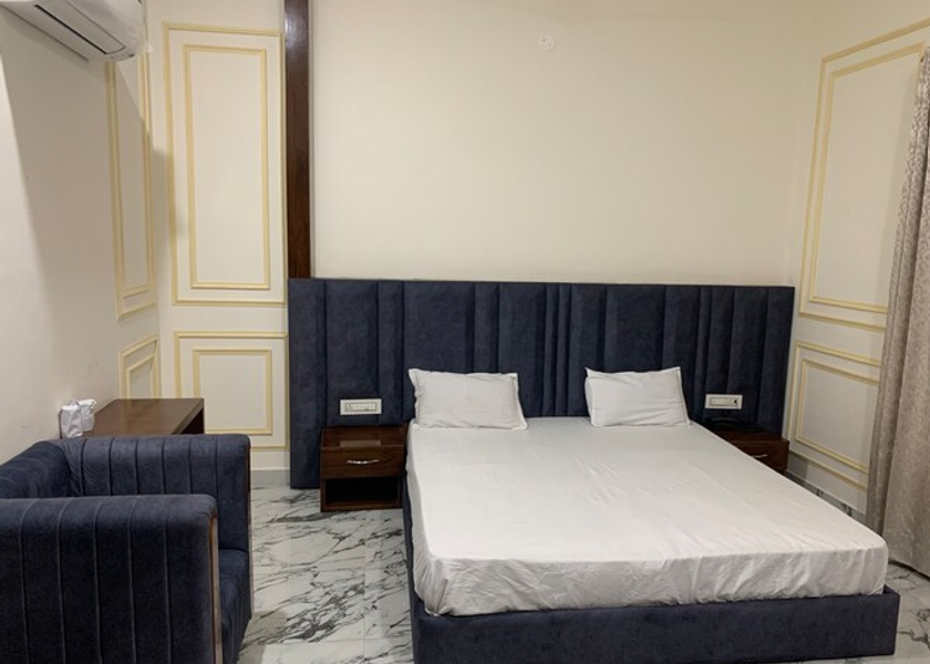 Punjab Pathankot Super Deluxe Room