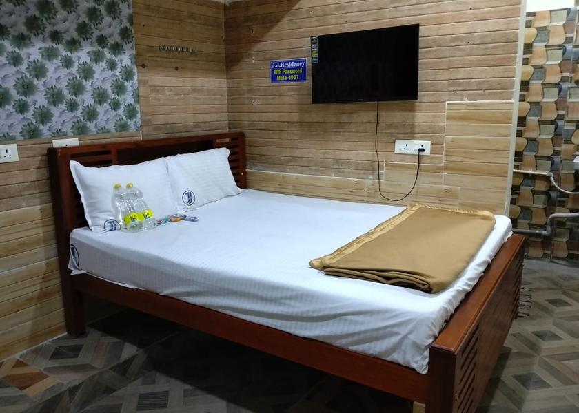 Tamil Nadu Tiruvannamalai Deluxe Room
