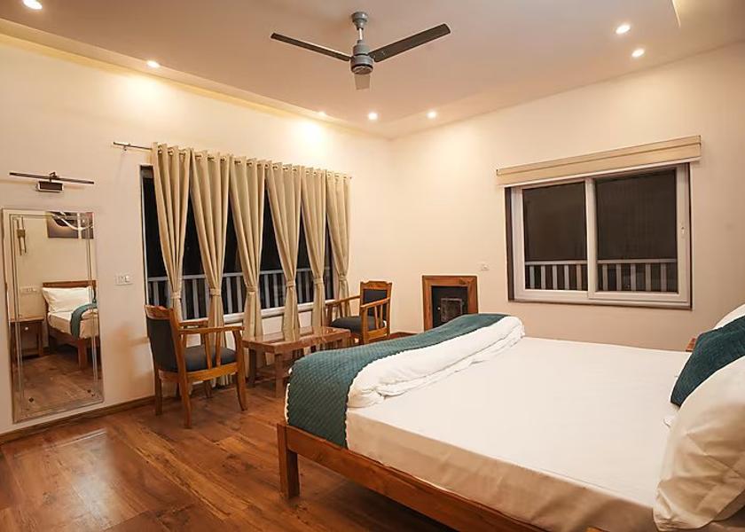 Uttarakhand Mukteshwar Deluxe Room