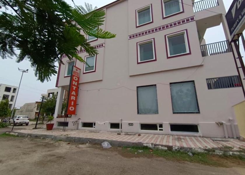 Punjab Patiala Hotel Exterior