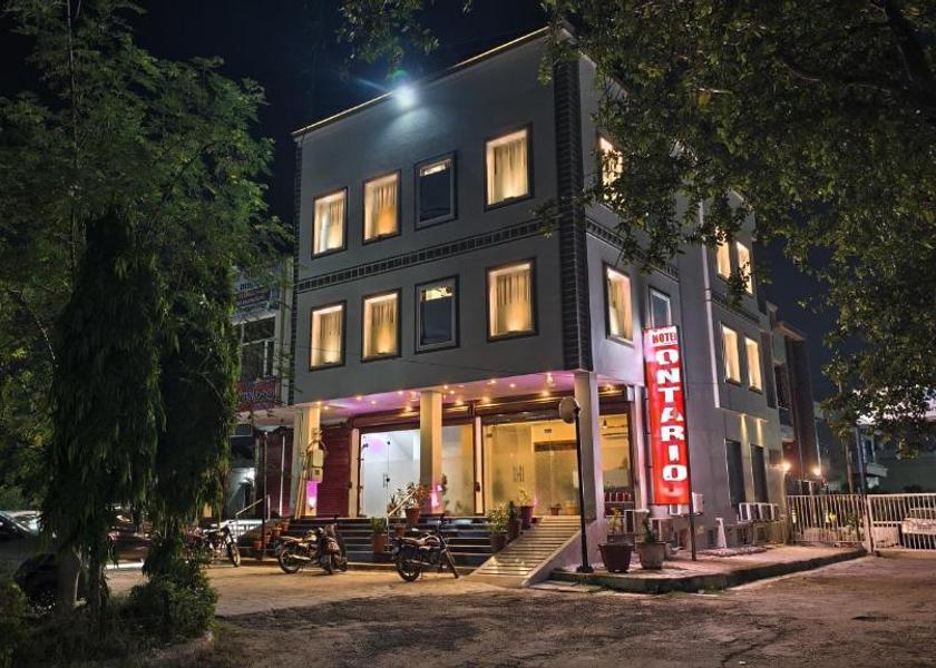Punjab Patiala Hotel Exterior