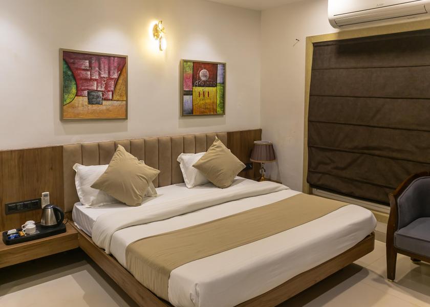 Madhya Pradesh Pachmarhi Public Areas
