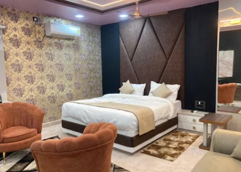 Bihar Khagaria Deluxe King Bed Room with City View