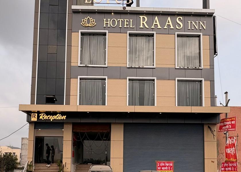 Uttar Pradesh Kanpur Hotel Exterior