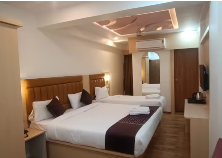 Maharashtra Nagpur Triple Deluxe Room