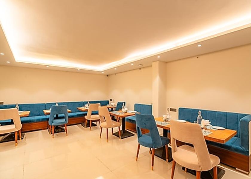 Madhya Pradesh Indore Food & Dining