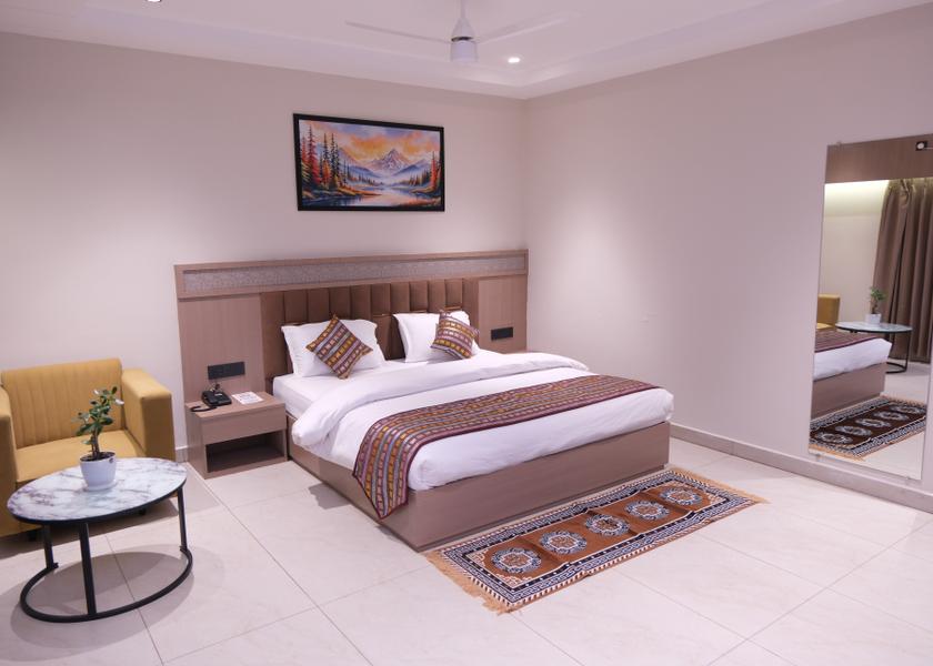 West Bengal Jaigaon Deluxe King Bed with Hill View
