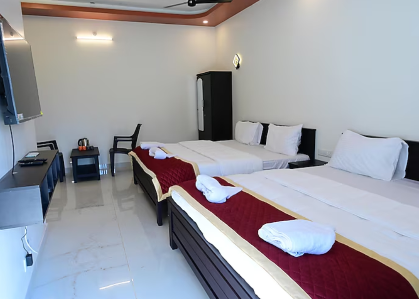 Tamil Nadu Yelagiri Luxury Suite with Hill View