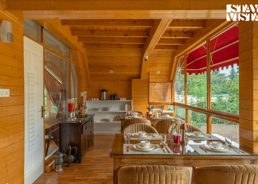 Jammu and Kashmir Srinagar Dining Area