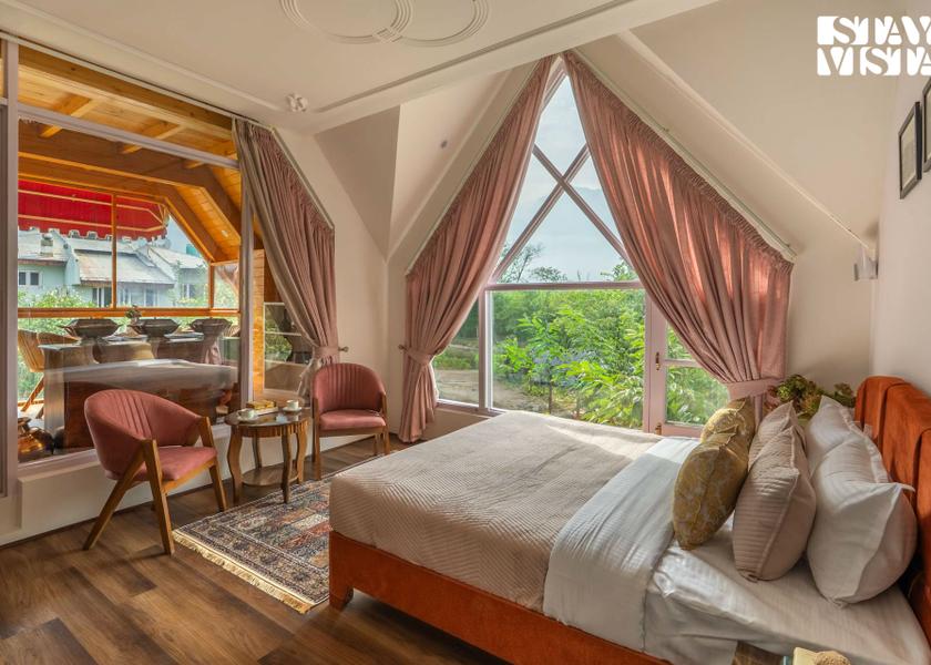 Jammu and Kashmir Srinagar Room