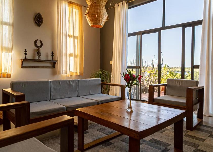 Shared lounge/TV area