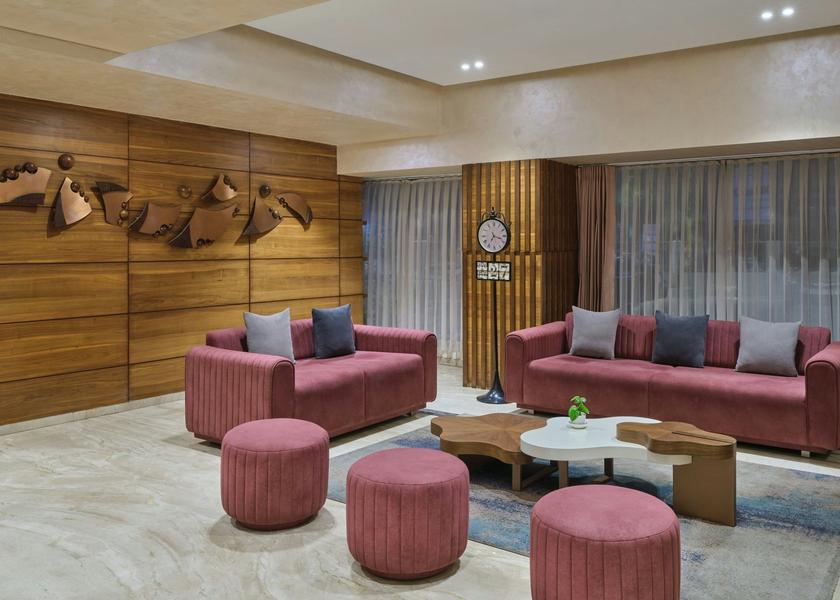 Gujarat Ahmedabad Lobby Lounge - Sofa - Table - Stools