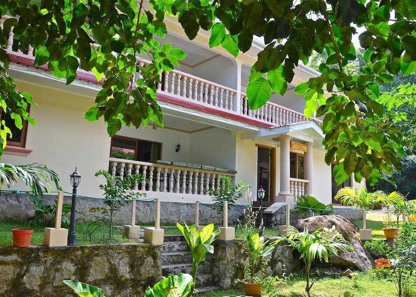  Mahé Island Exterior
