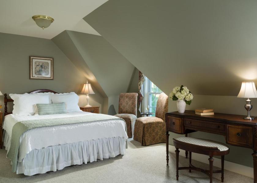 New Hampshire New London Double Room with Lake View