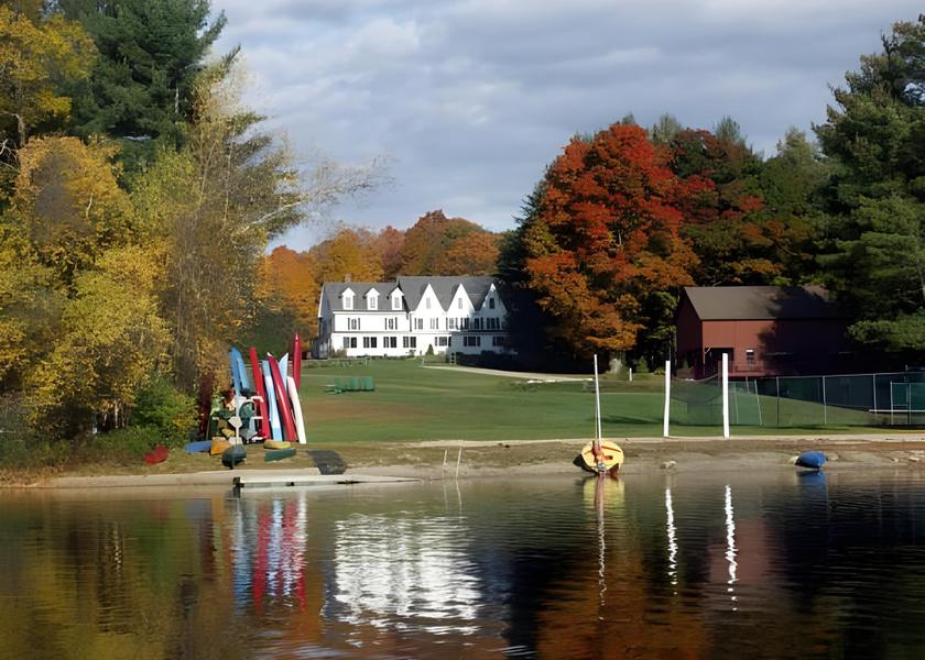 New Hampshire New London Exterior view