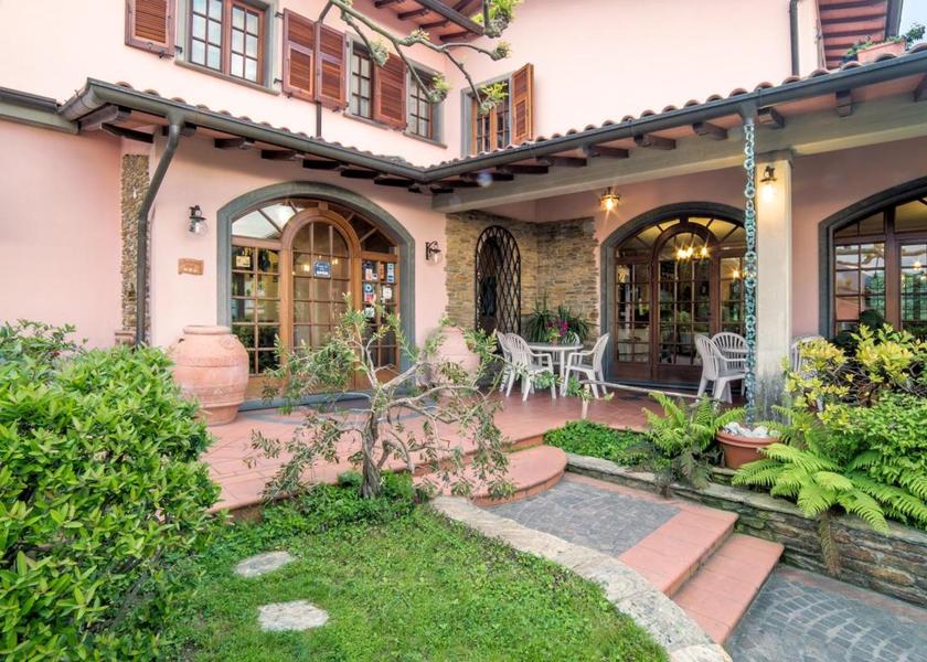 Tuscany Massa Entrance
