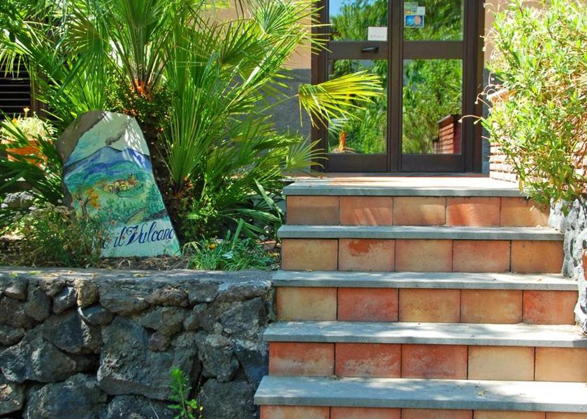 Sicily Nicolosi Garden