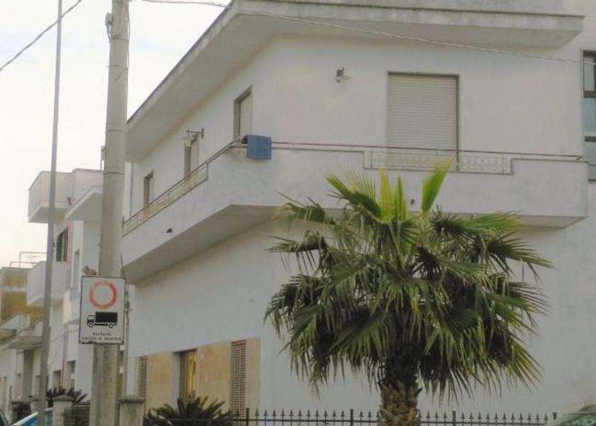 Puglia Martano Entrance