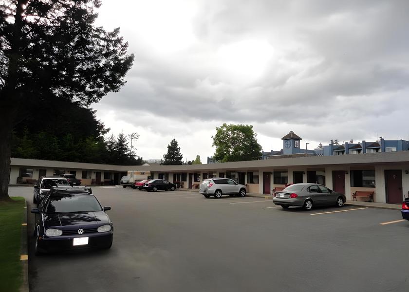 British Columbia Parksville Nearby attraction