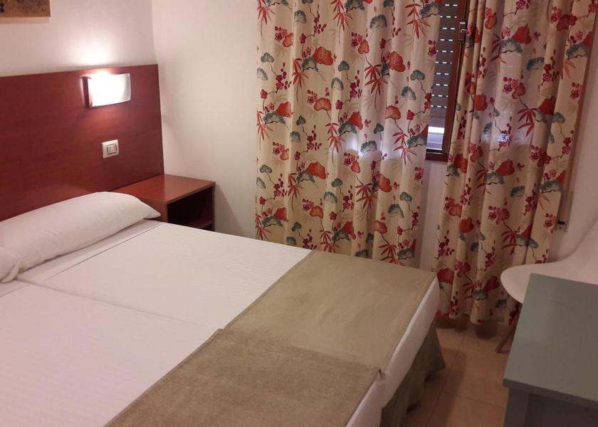 Galicia Sanxenxo Economy Quadruple Room