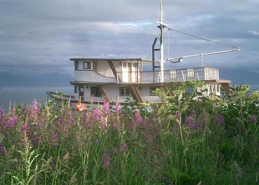 Alaska Homer Hotel Exterior