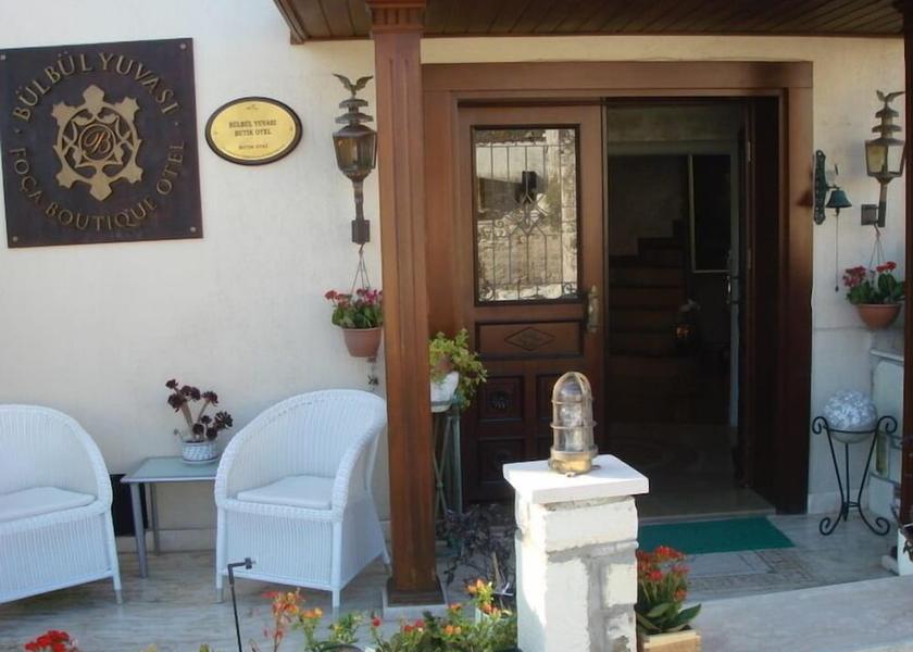 Izmir Foça Property entrance