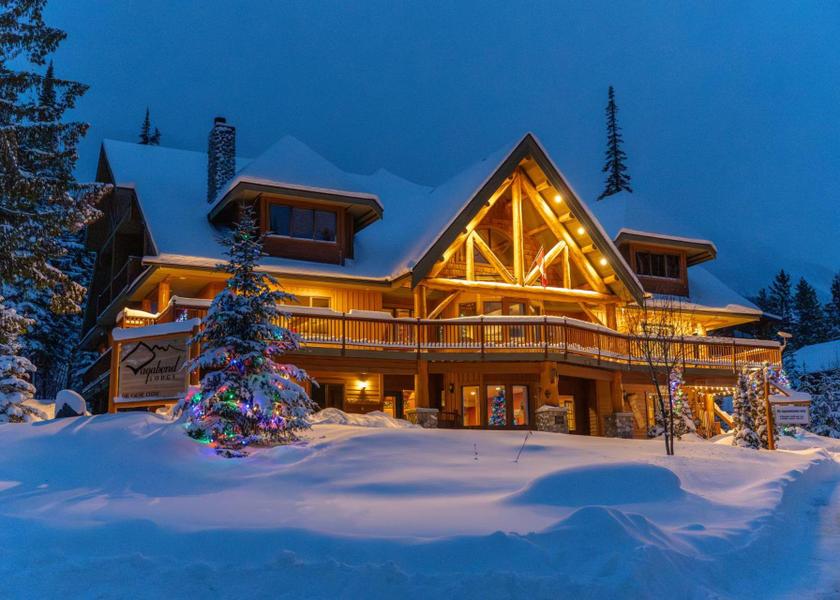 British Columbia Golden Exterior view