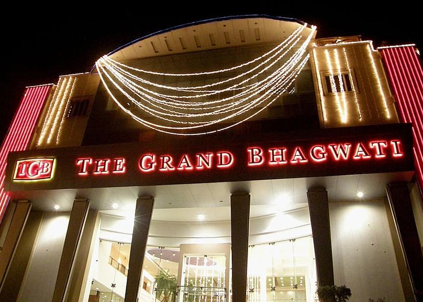 Gujarat Ahmedabad Front of property - evening/night