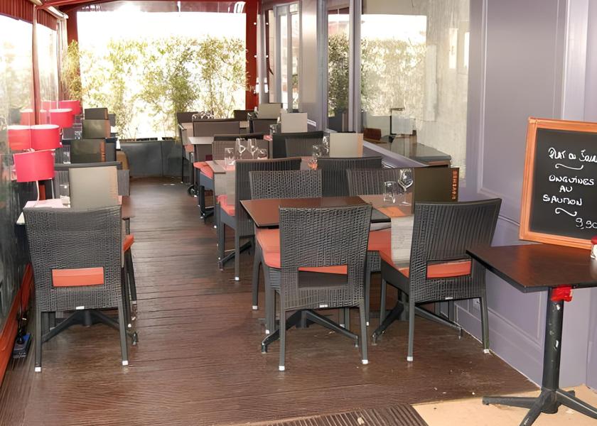 Hauts-de-France Chantilly Restaurant