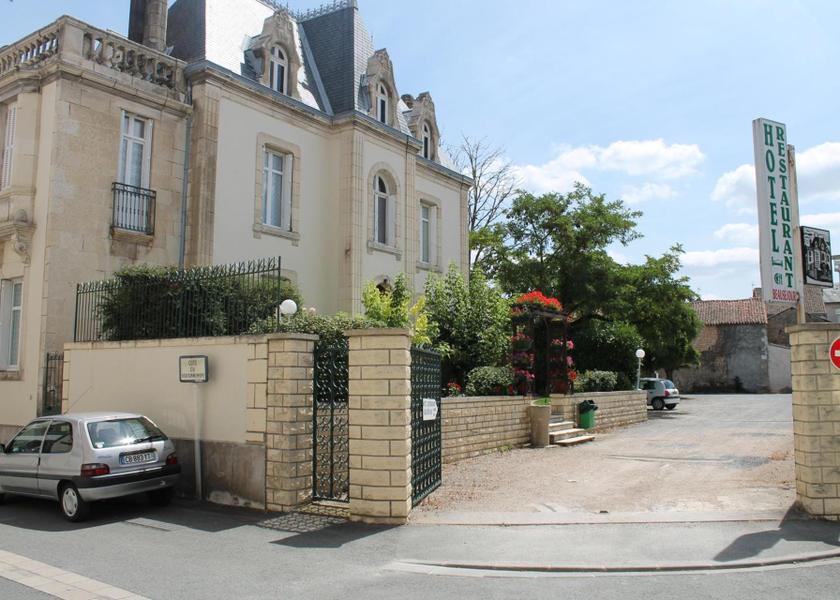 Nouvelle-Aquitaine Chauvigny Exterior view