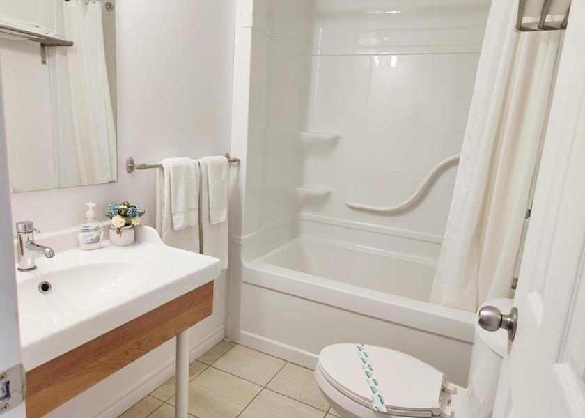 Quebec Val David Deluxe Double Room with Kitchenette
