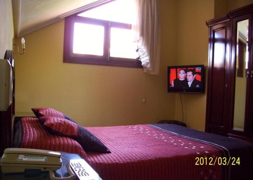 Cantabria San Vicente de la Barquera Suite with Sea View