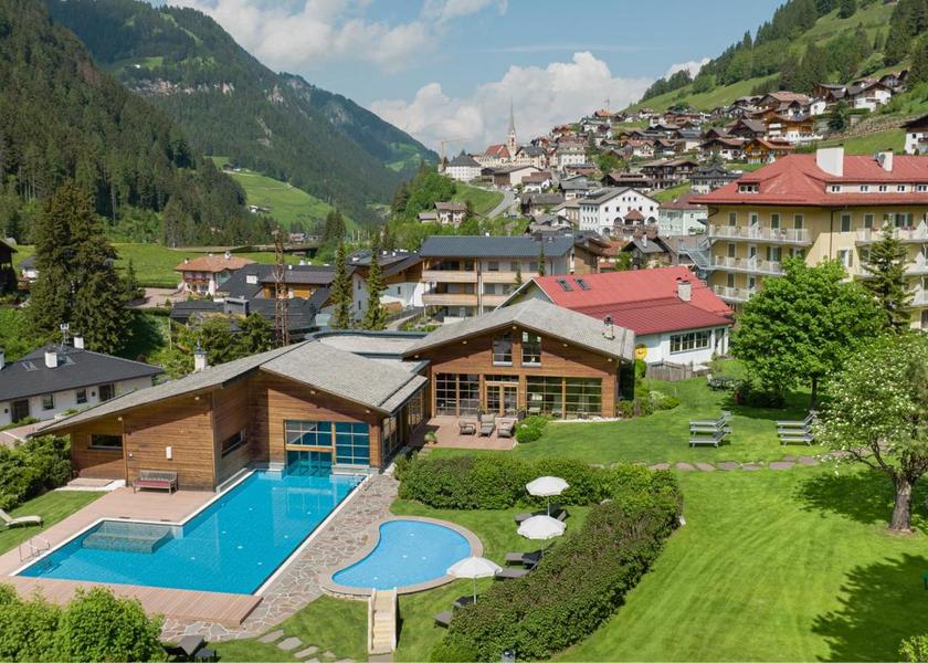 Trentino-Alto Adige Santa Cristina Val Gardena Exterior view