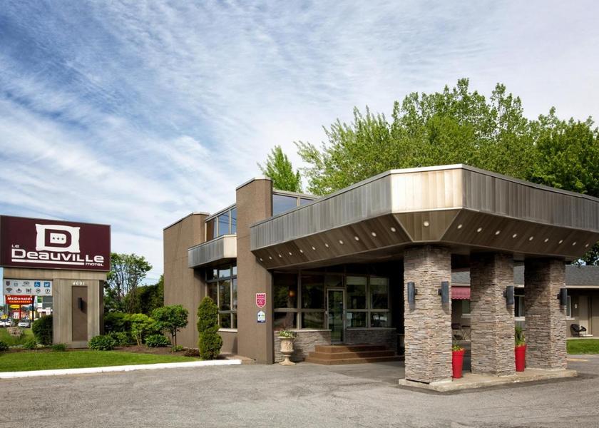 Quebec Trois-Rivieres Entrance