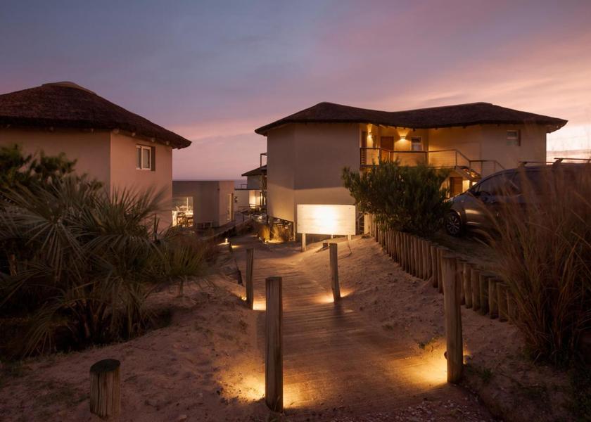 Rocha Punta del Diablo Exterior view