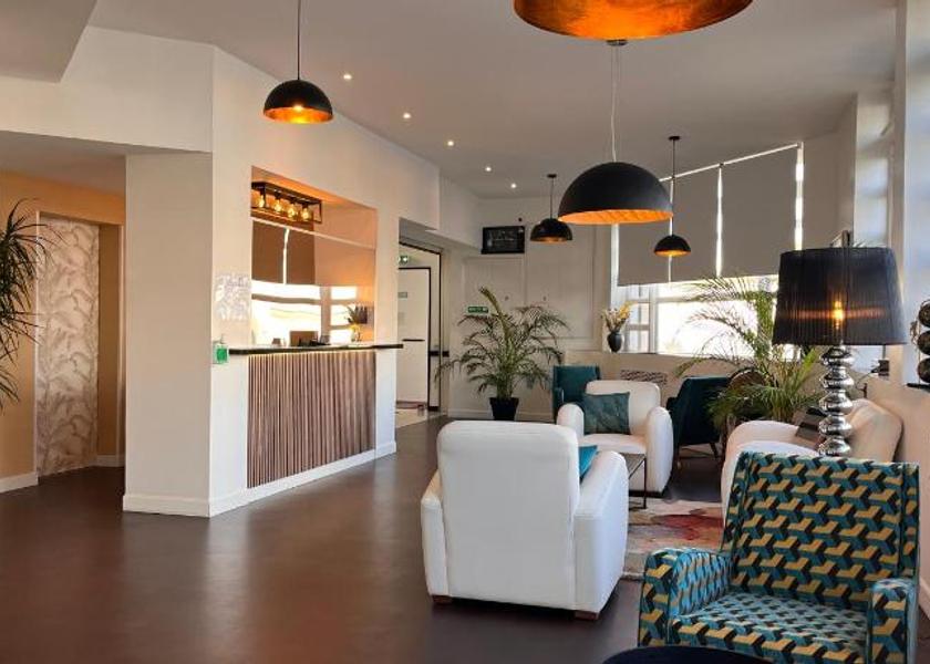 Brittany Lorient Shared lounge/TV area