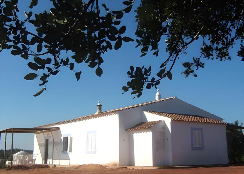 Faro Castro Marim Exterior view