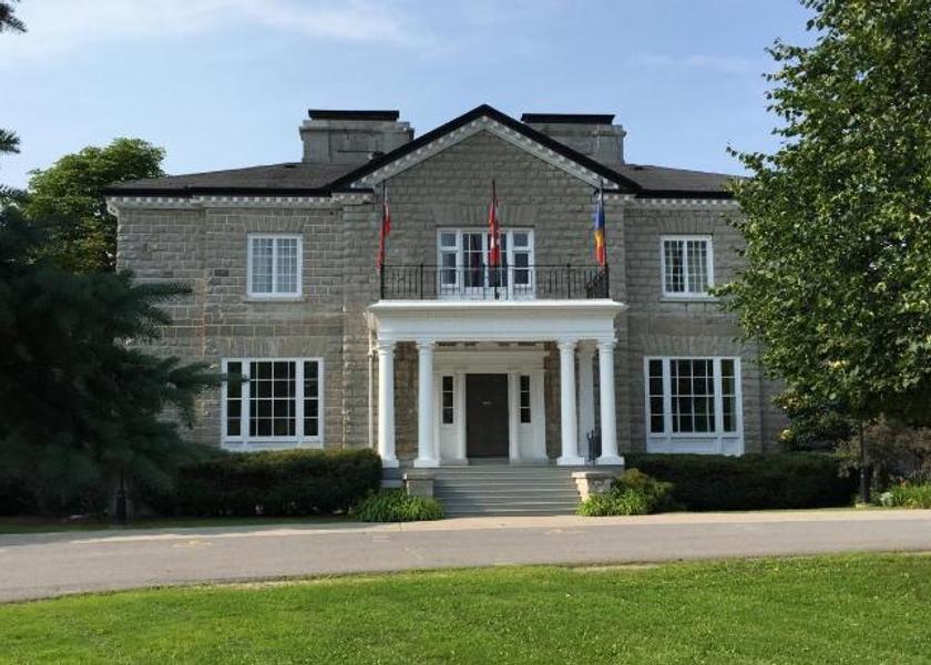 Ontario Kingston Exterior view