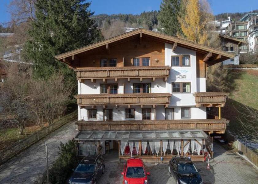 Salzburg State Saalbach-Hinterglemm Exterior view