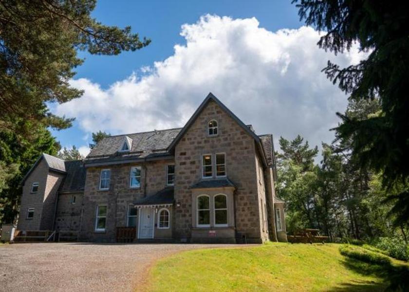 Scotland Ballater Entrance