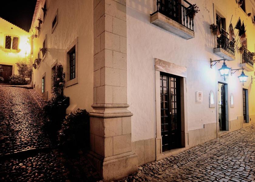 Leiria Obidos Entrance