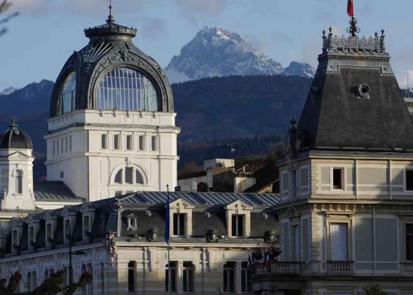 Auvergne-Rhône-Alpes Evian-les-Bains Nearby attraction