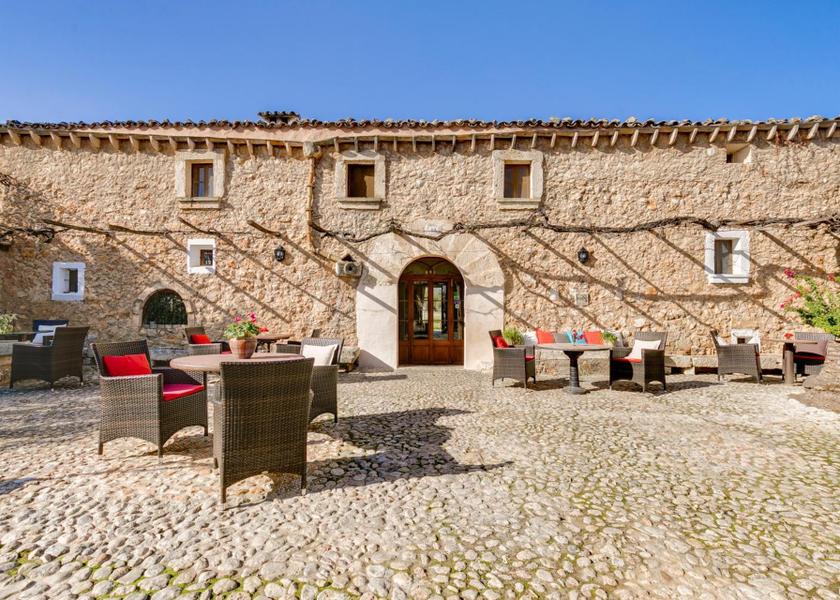 Balearic Islands Buger Exterior view