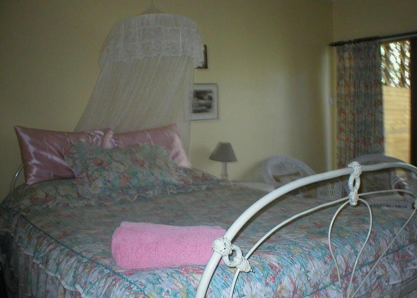 Victoria Hepburn Springs Superior Double Room
