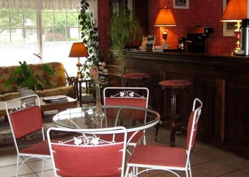 Ontario Niagara-on-the-Lake Lobby