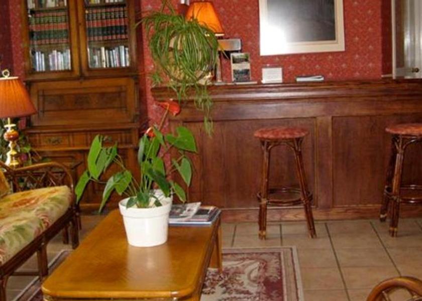 Ontario Niagara-on-the-Lake Lobby