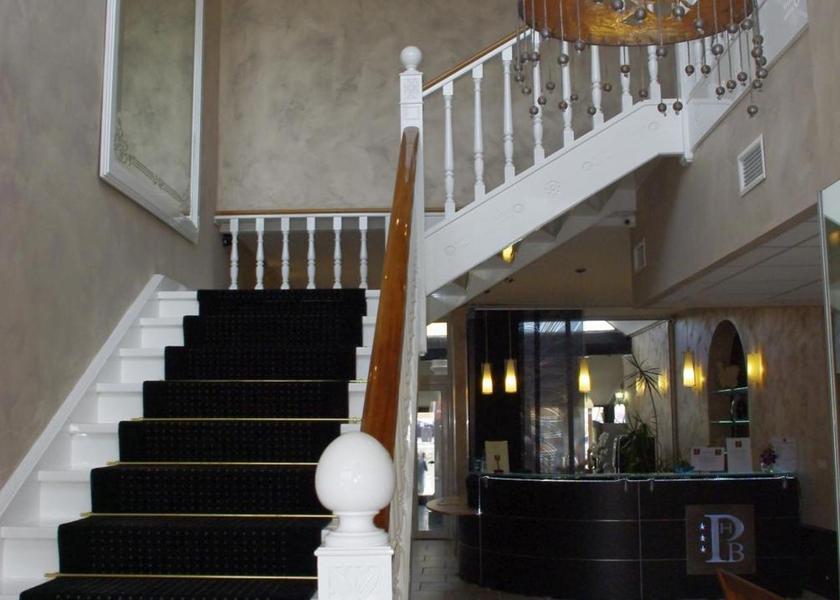 Occitanie Gruissan Lobby