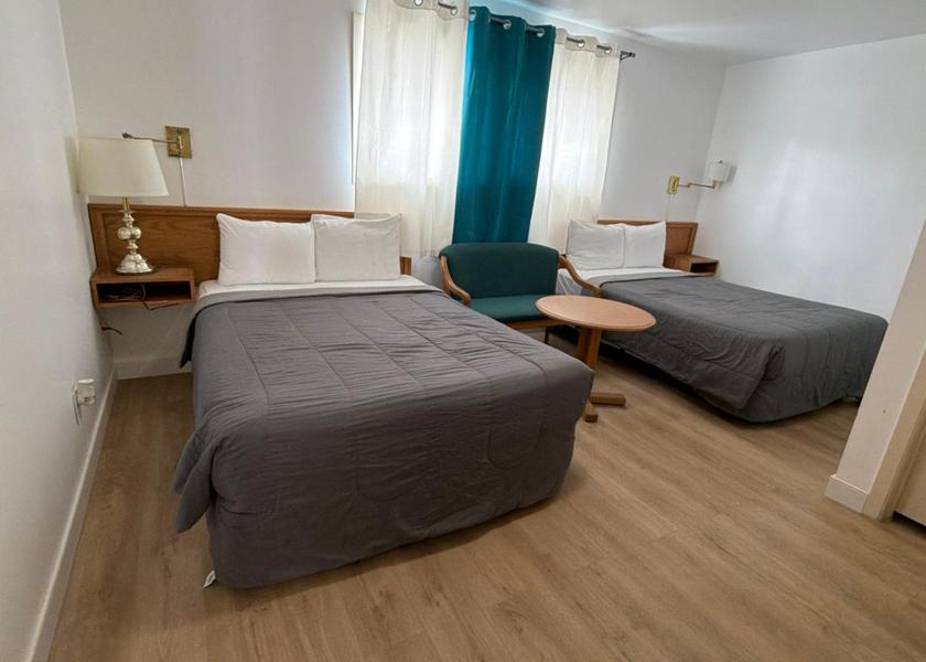 Ontario Kenora Double Room with Two Double Beds